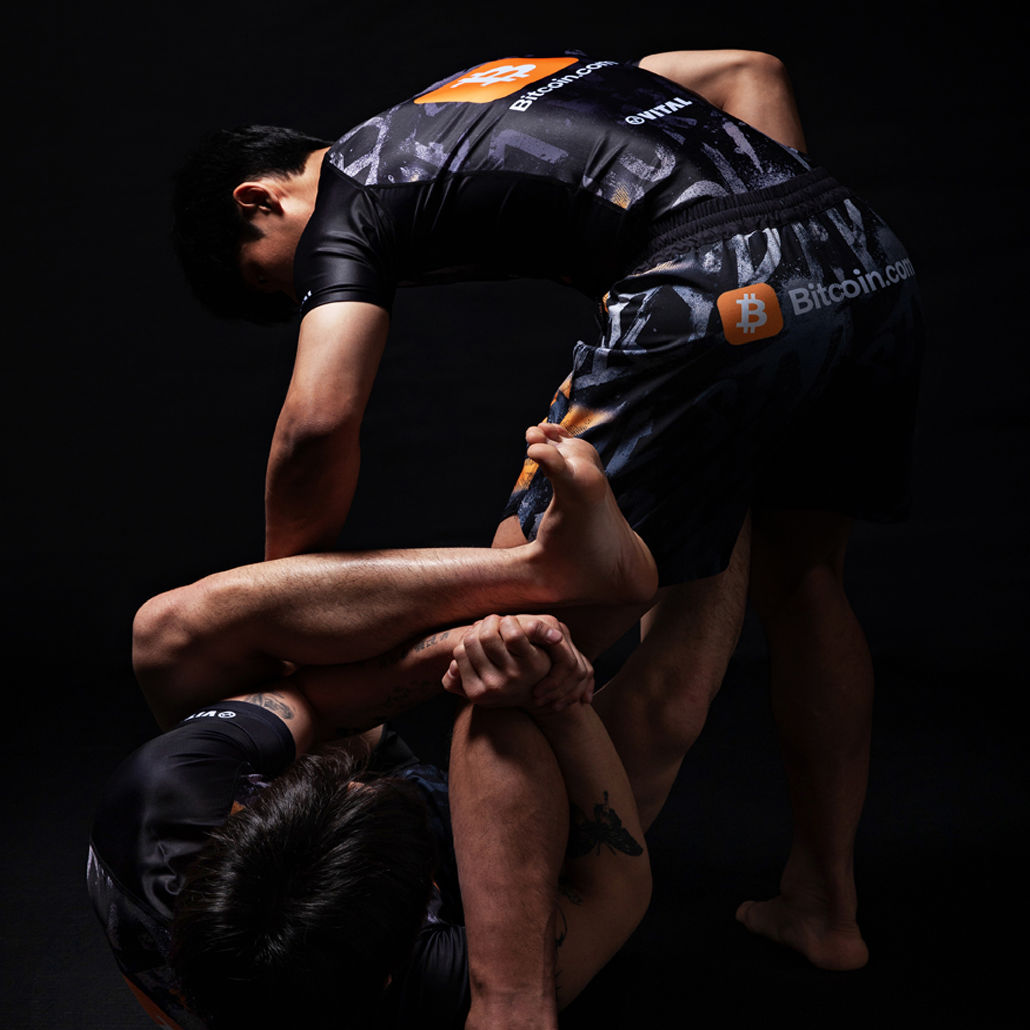 BITCOIN.COM X VITAL RASH GUARD