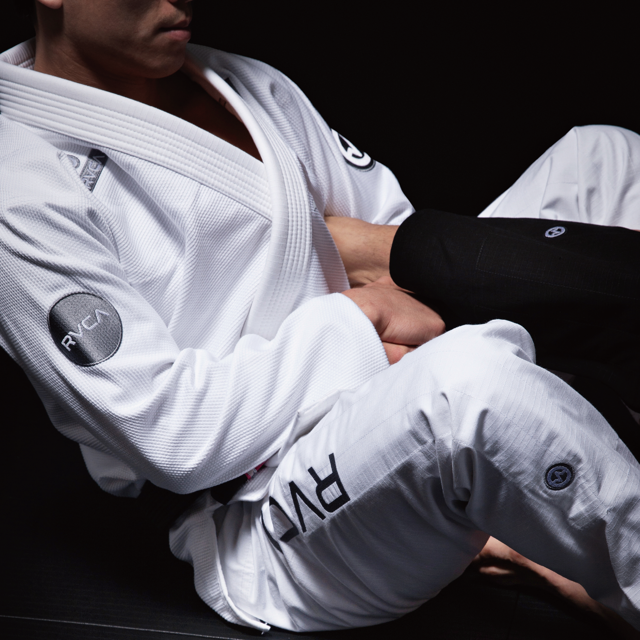 RVCA X VITAL COLLAB GI 2 (WHITE)