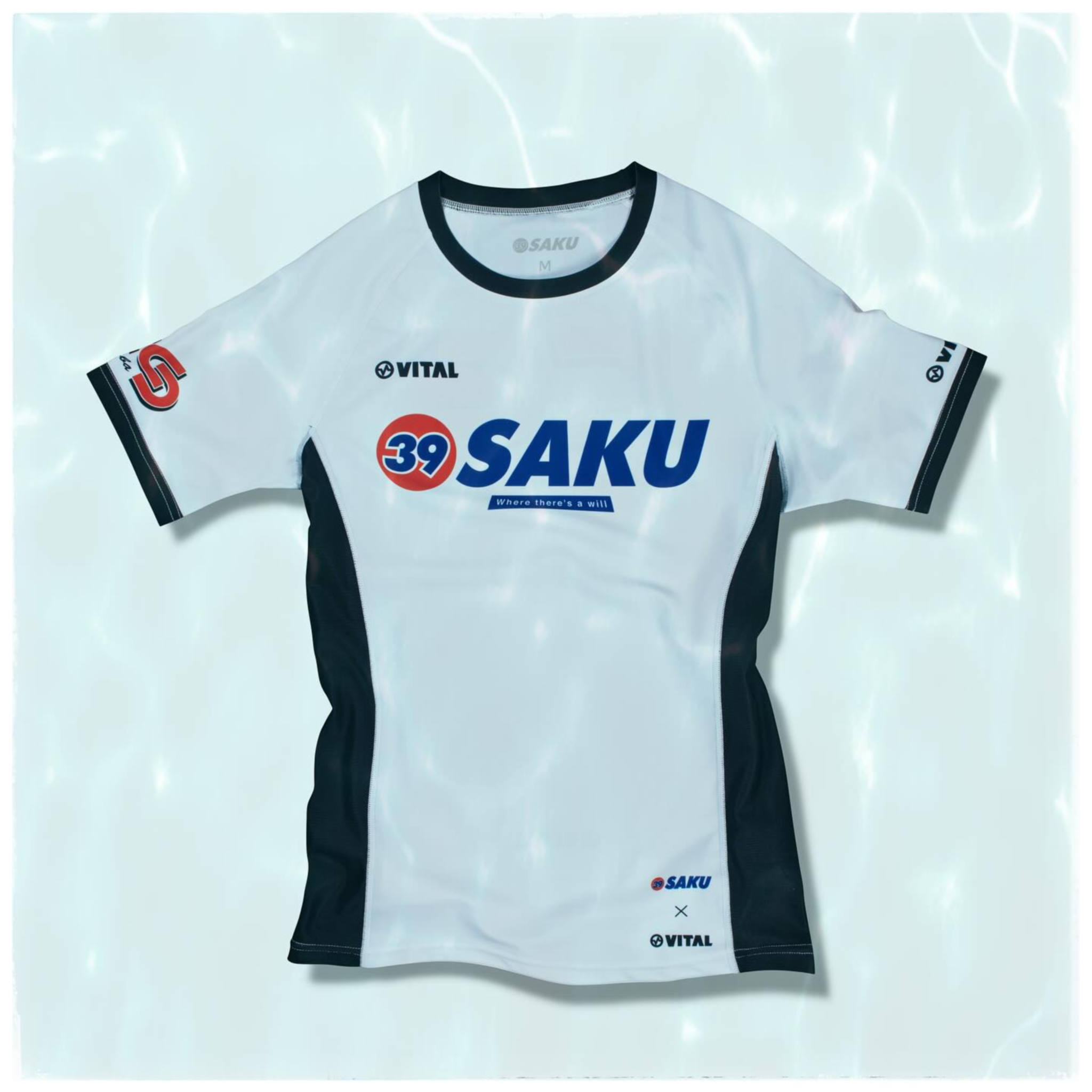 39 SAKU X VITAL RASH GUARD (WHITE)