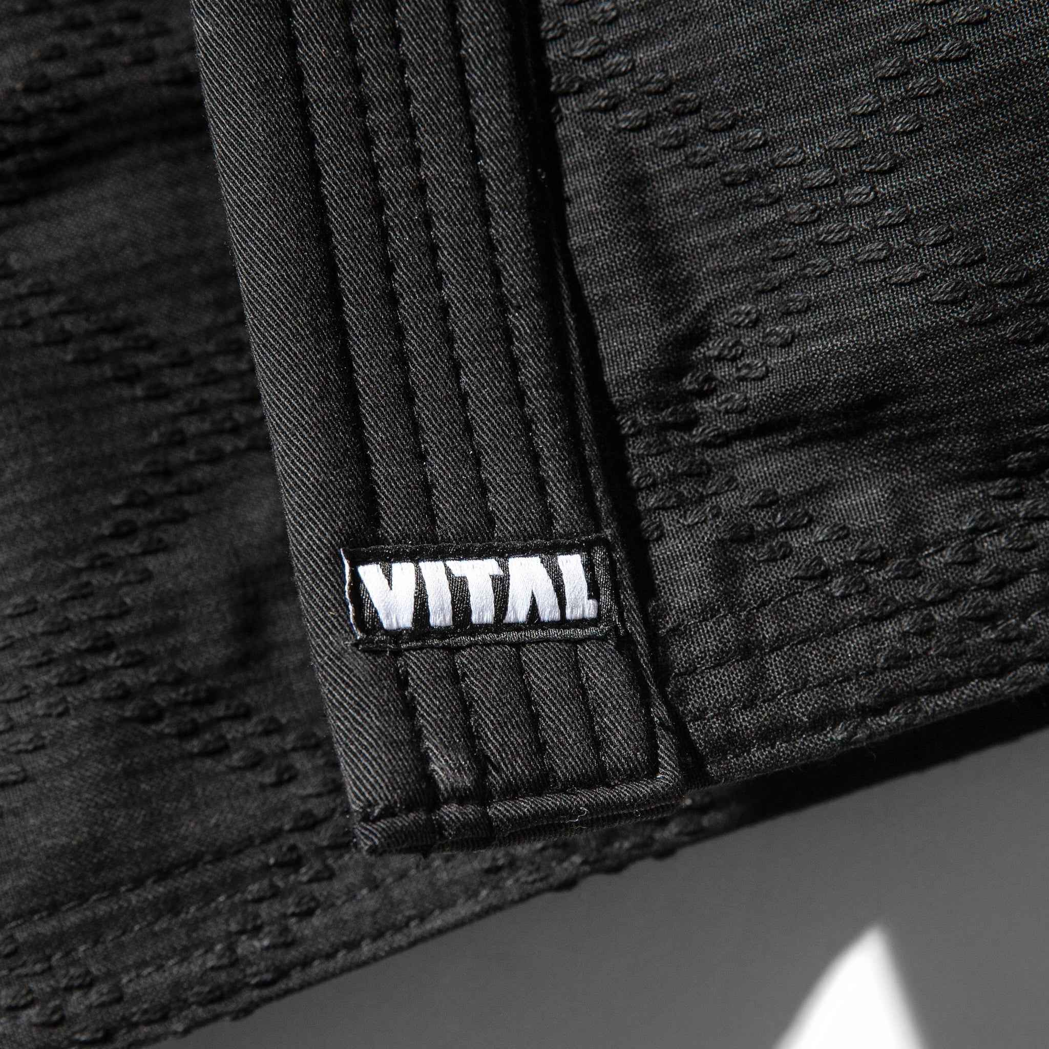 FLOW - BLACK - Vital Kimonos
