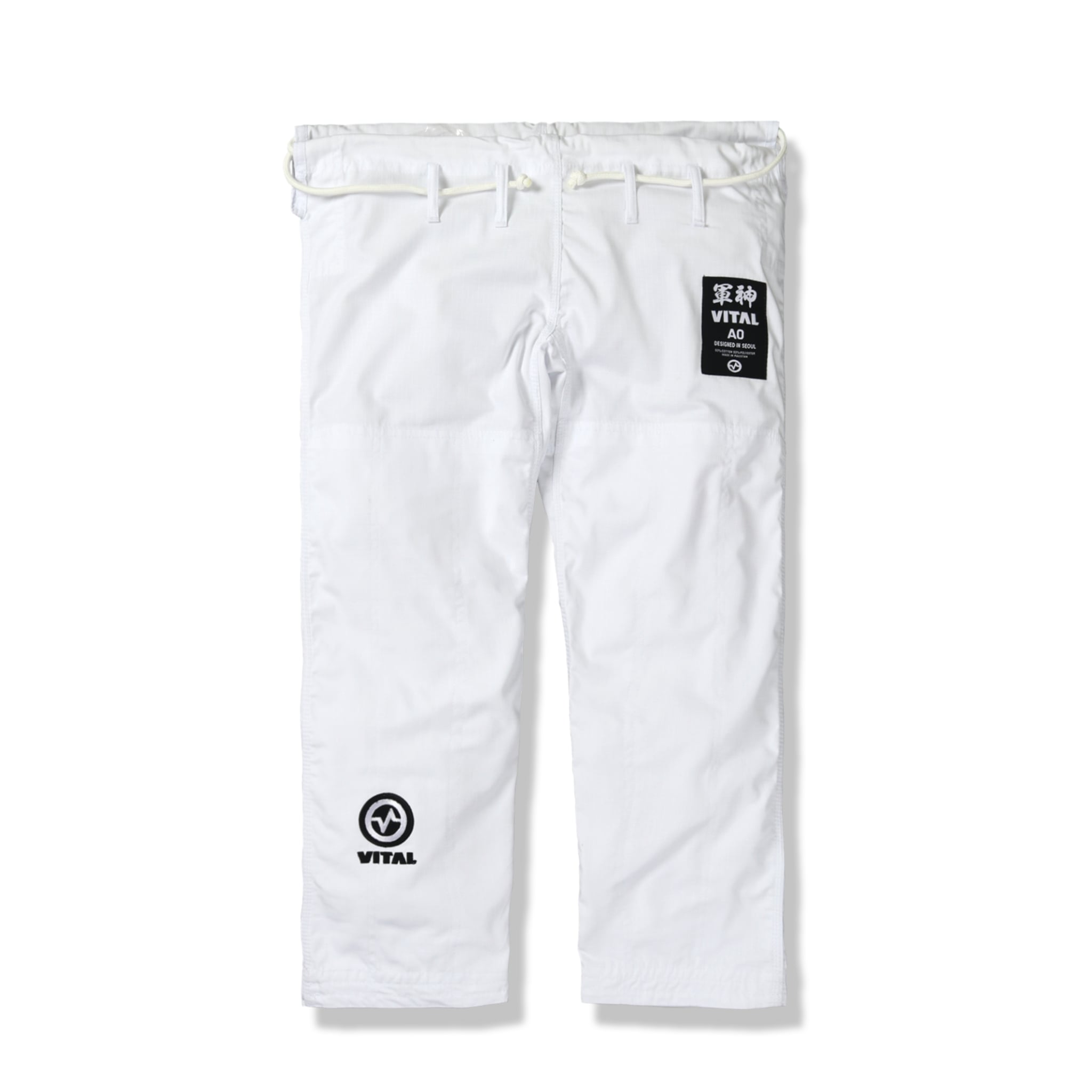 GUNSHIN - WHITE - Vital Kimonos